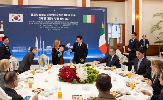 '조르자 멜로니' 이탈리아 총리 공식 오찬(청와대)
