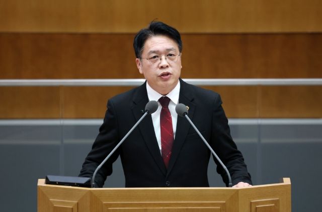 이석균 의원, 김동연 지사 대집행부 질문 통해 빚으로 버티는 경기도정... 도민의 삶과 미래는 안전한가